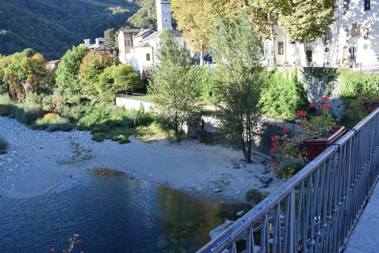 Apartament Attico Sul Fiume Varallo Zewnętrze zdjęcie