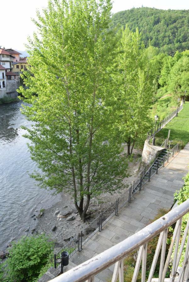 Apartament Attico Sul Fiume Varallo Zewnętrze zdjęcie